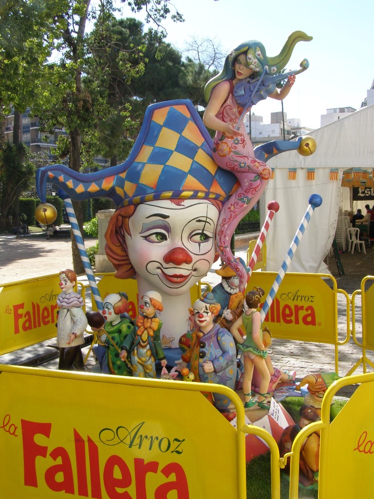 Totfalles: Pl. Alfonso el Magnánimo-Nave-Bonaire